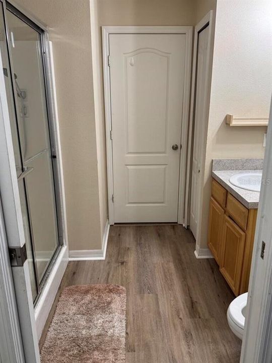 En Venta: $395,000 (5 camas, 4 baños, 2408 Pies cuadrados)