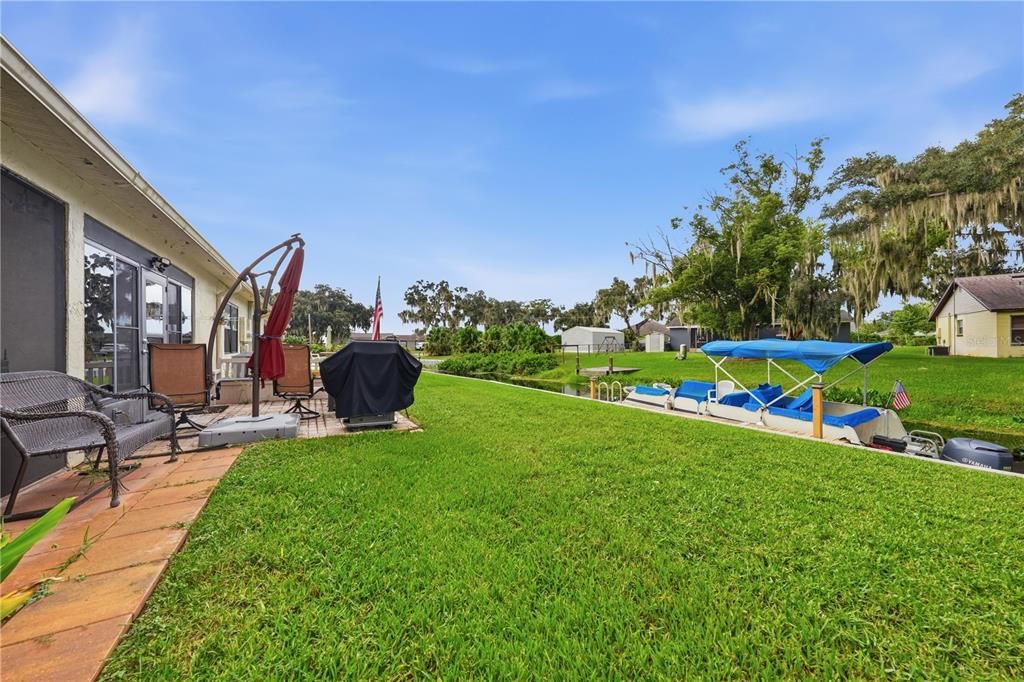 For Sale: $319,900 (2 beds, 2 baths, 1334 Square Feet)