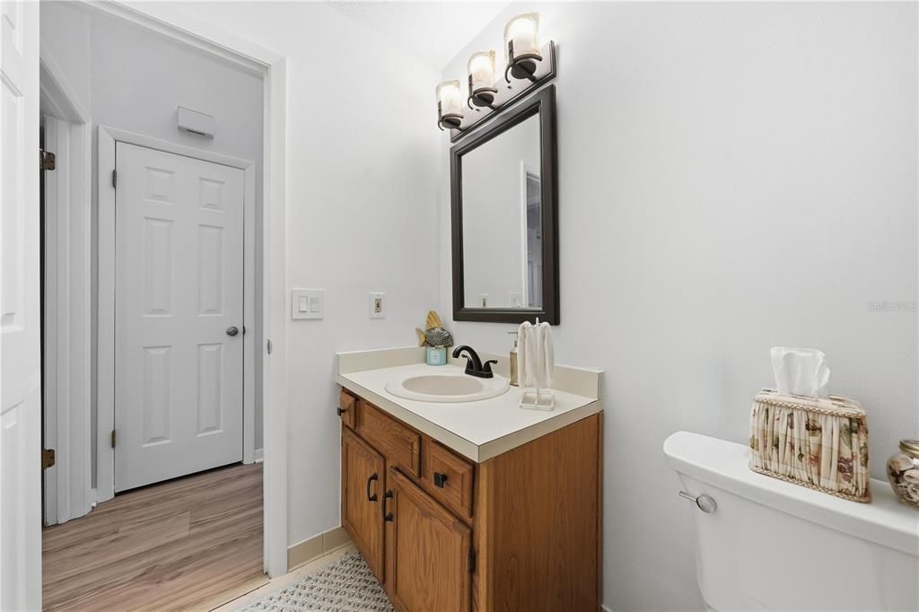 For Sale: $319,900 (2 beds, 2 baths, 1334 Square Feet)