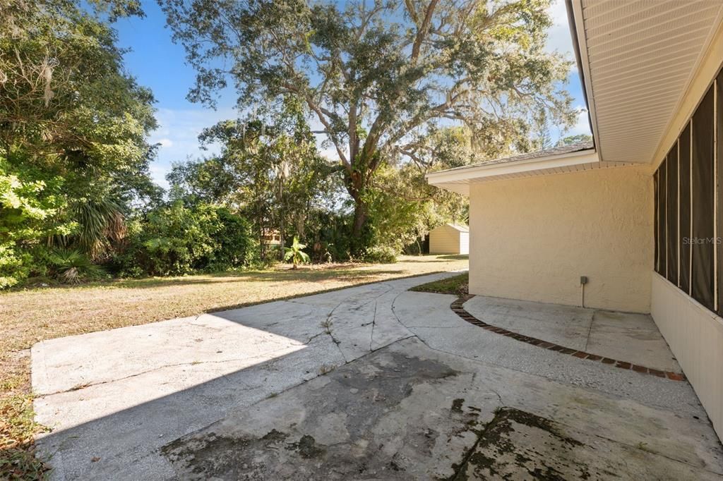 For Sale: $349,900 (3 beds, 2 baths, 1854 Square Feet)