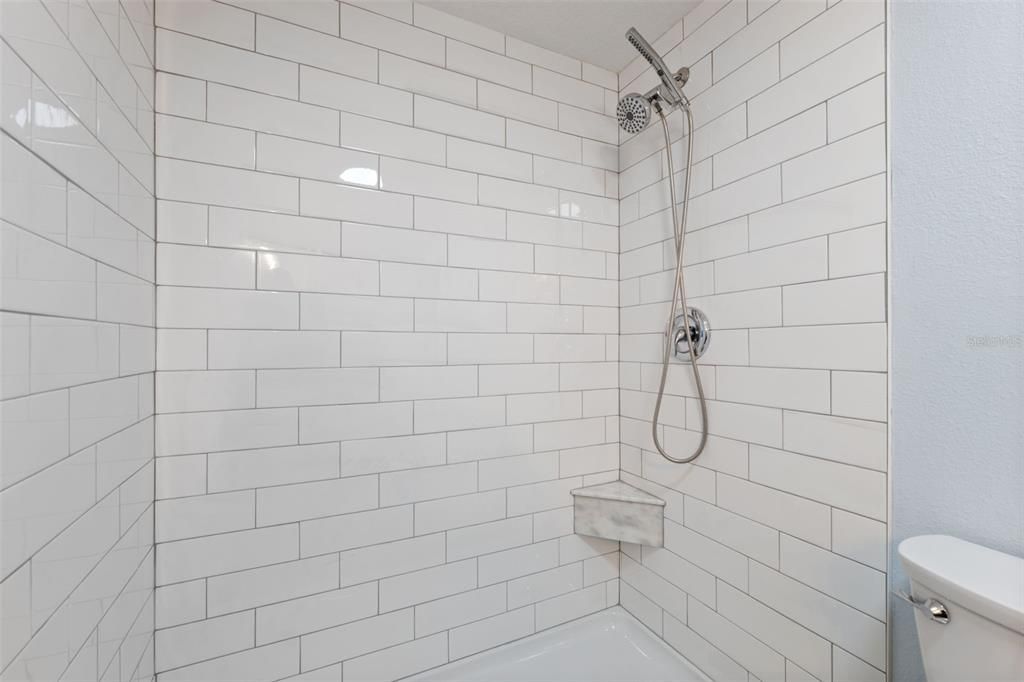 For Sale: $349,900 (3 beds, 2 baths, 1854 Square Feet)