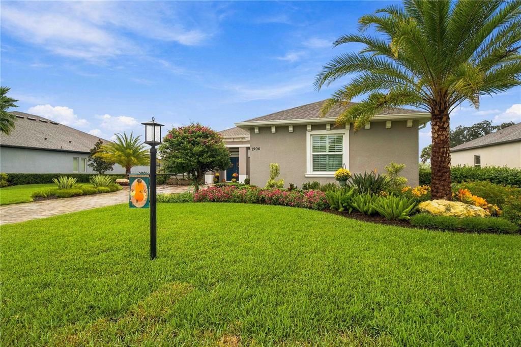 For Sale: $915,000 (3 beds, 3 baths, 2794 Square Feet)
