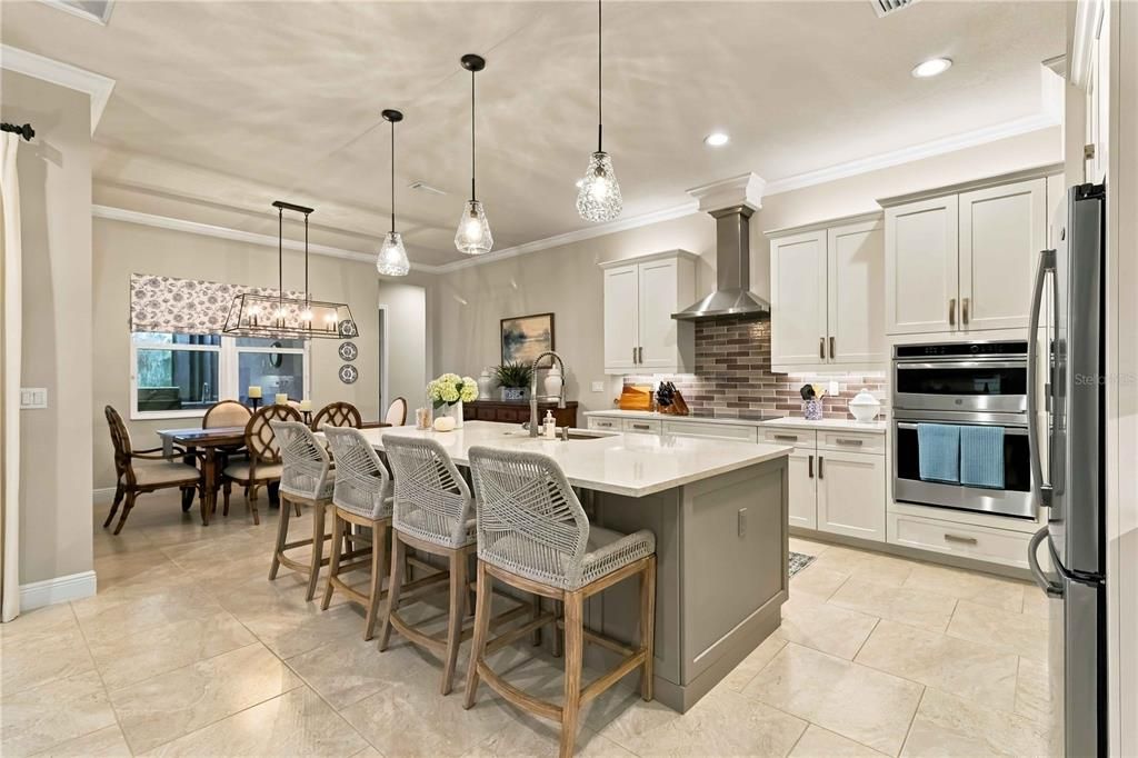 For Sale: $915,000 (3 beds, 3 baths, 2794 Square Feet)