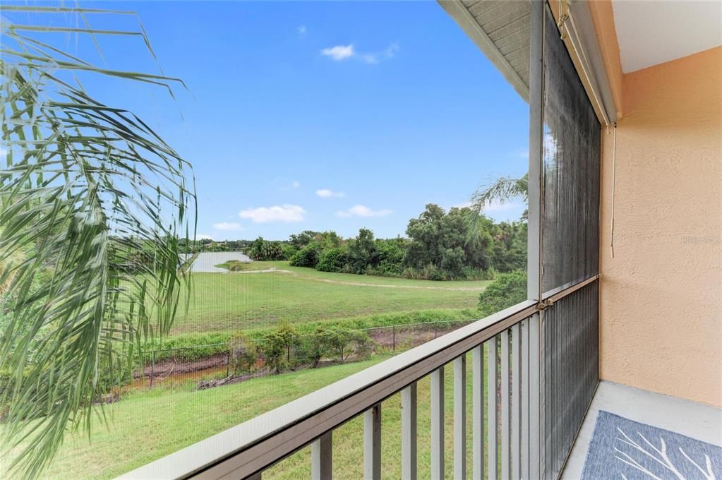 For Sale: $279,900 (2 beds, 2 baths, 1496 Square Feet)