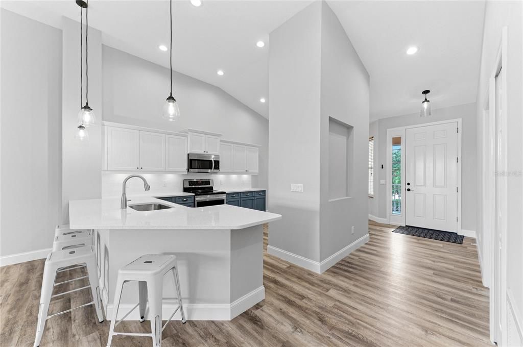 For Sale: $279,900 (2 beds, 2 baths, 1496 Square Feet)
