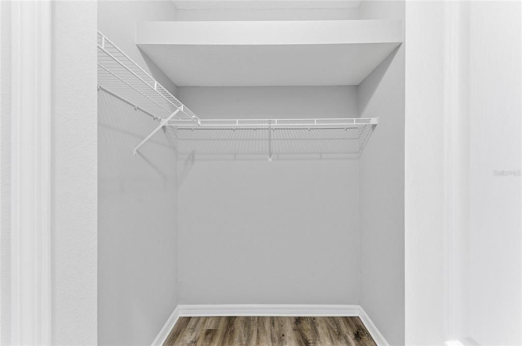 For Sale: $279,900 (2 beds, 2 baths, 1496 Square Feet)