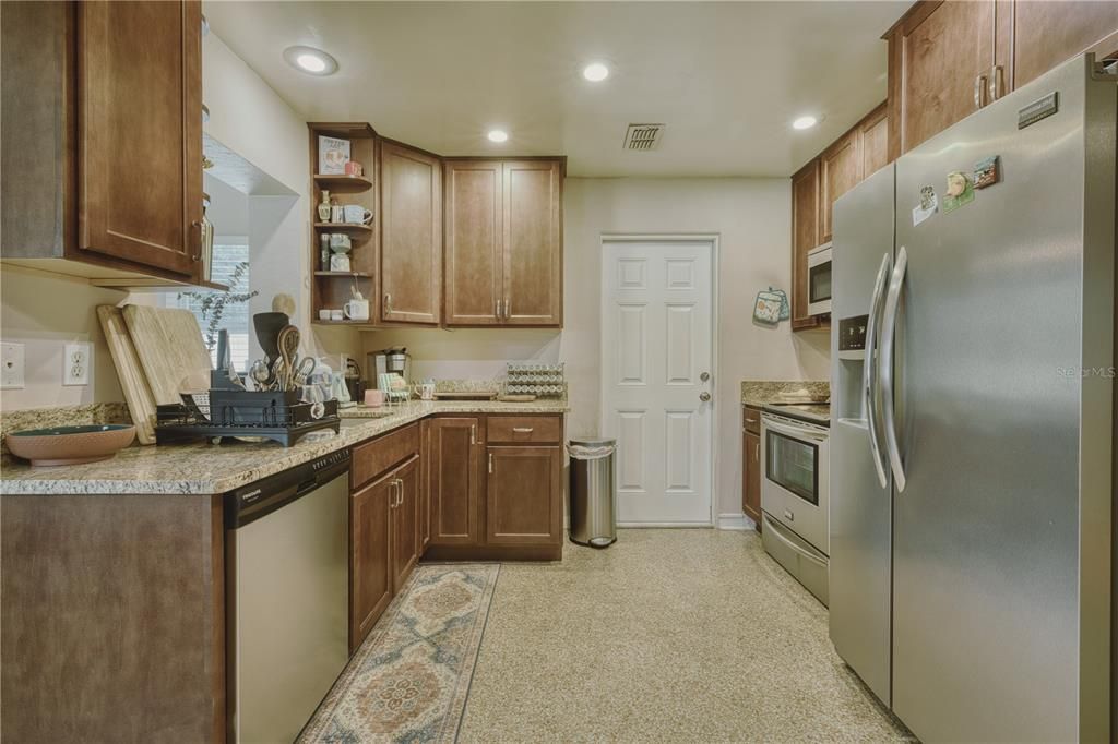 В аренду: $2,300 (3 спален, 2 ванн, 1315 Квадратных фут)