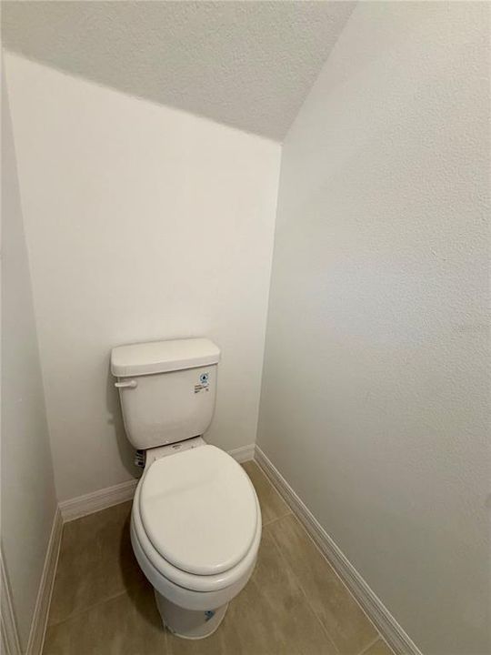 For Rent: $1,850 (2 beds, 2 baths, 1100 Square Feet)