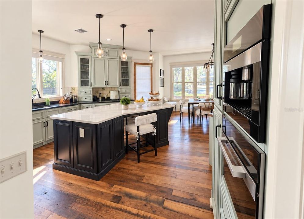 En Venta: $1,699,000 (4 camas, 3 baños, 3492 Pies cuadrados)