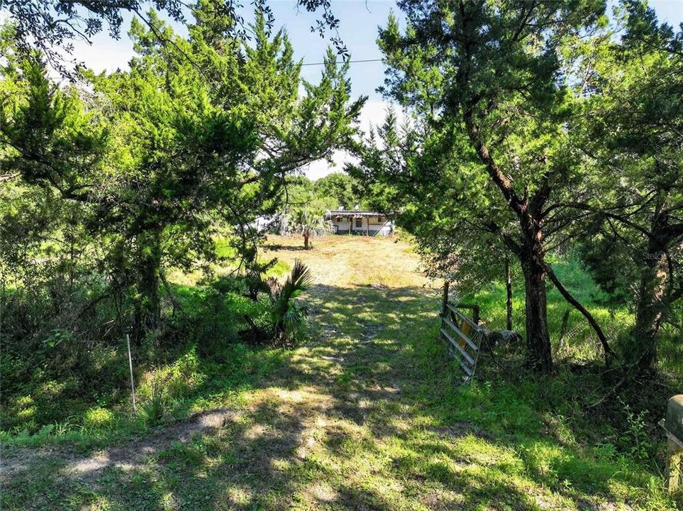 На продажу: $89,000 (1.19 acres)