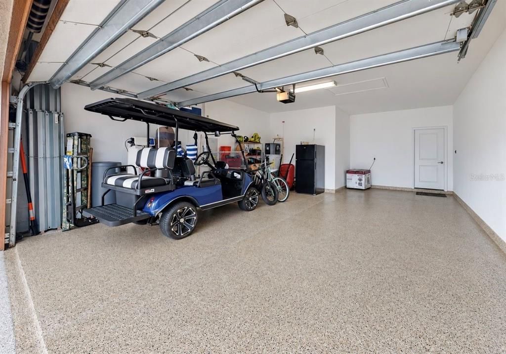 En Venta: $393,000 (2 camas, 2 baños, 1959 Pies cuadrados)