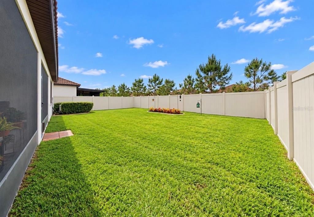 En Venta: $393,000 (2 camas, 2 baños, 1959 Pies cuadrados)
