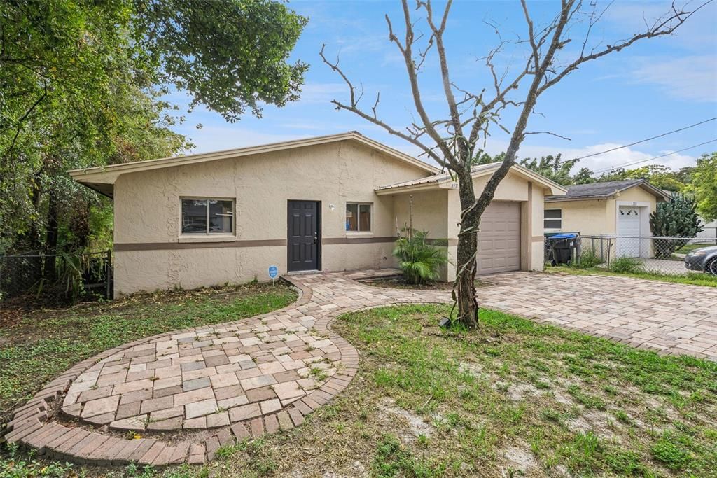 En Venta: $250,000 (3 camas, 2 baños, 1039 Pies cuadrados)