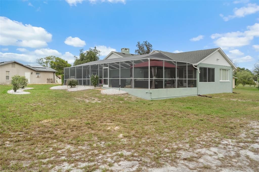 На продажу: $384,900 (3 спален, 2 ванн, 2307 Квадратных фут)