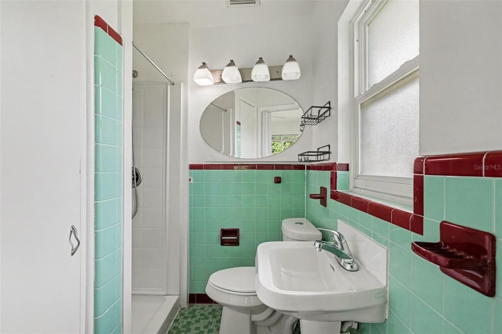 For Sale: $354,950 (3 beds, 2 baths, 1677 Square Feet)