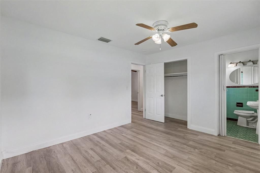For Sale: $354,950 (3 beds, 2 baths, 1677 Square Feet)
