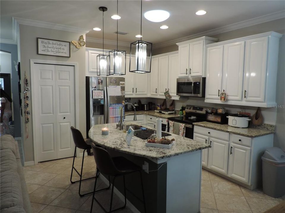 En Venta: $485,000 (3 camas, 2 baños, 1551 Pies cuadrados)