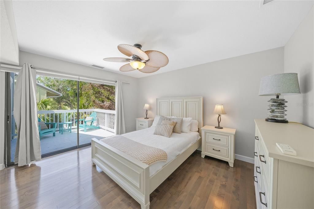 En Venta: $1,895,000 (3 camas, 4 baños, 2168 Pies cuadrados)