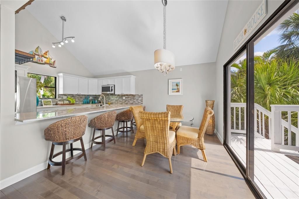 En Venta: $1,895,000 (3 camas, 4 baños, 2168 Pies cuadrados)