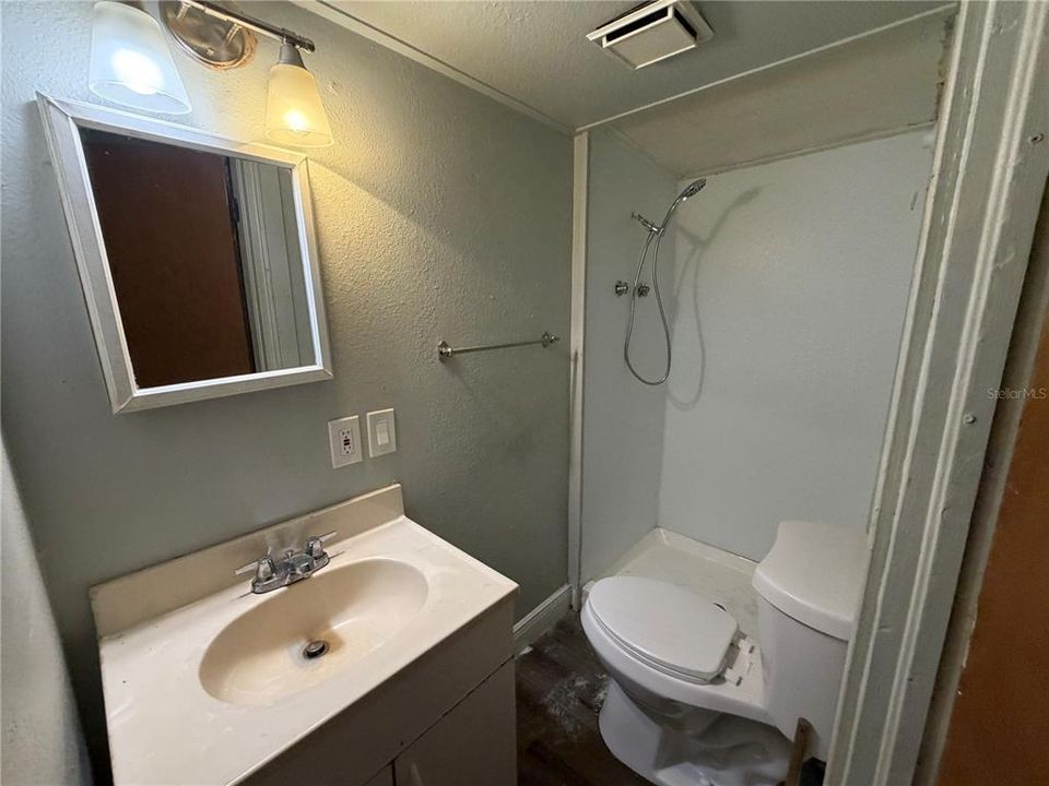 В аренду: $1,350 (1 спален, 1 ванн, 400 Квадратных фут)