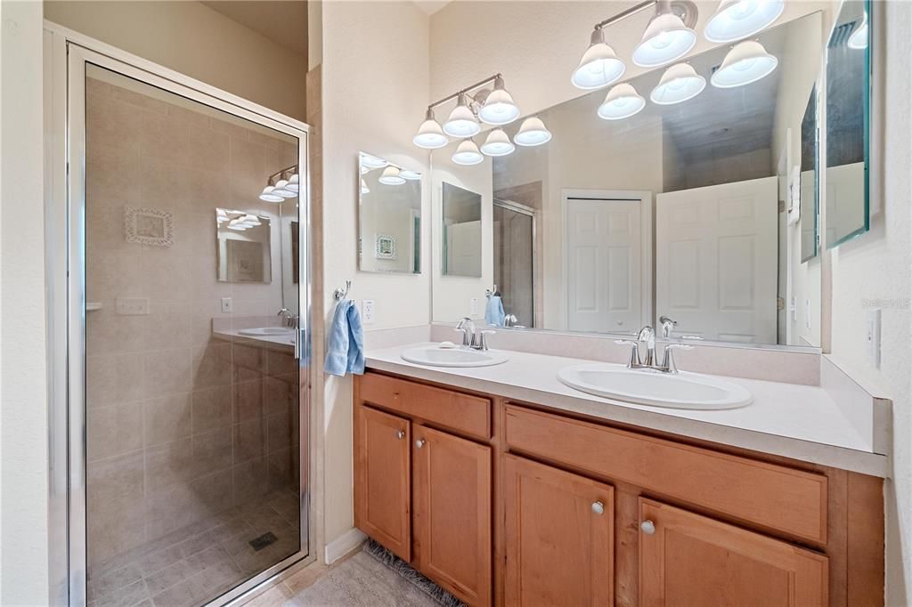 Active With Contract: $312,000 (3 beds, 2 baths, 1443 Square Feet)