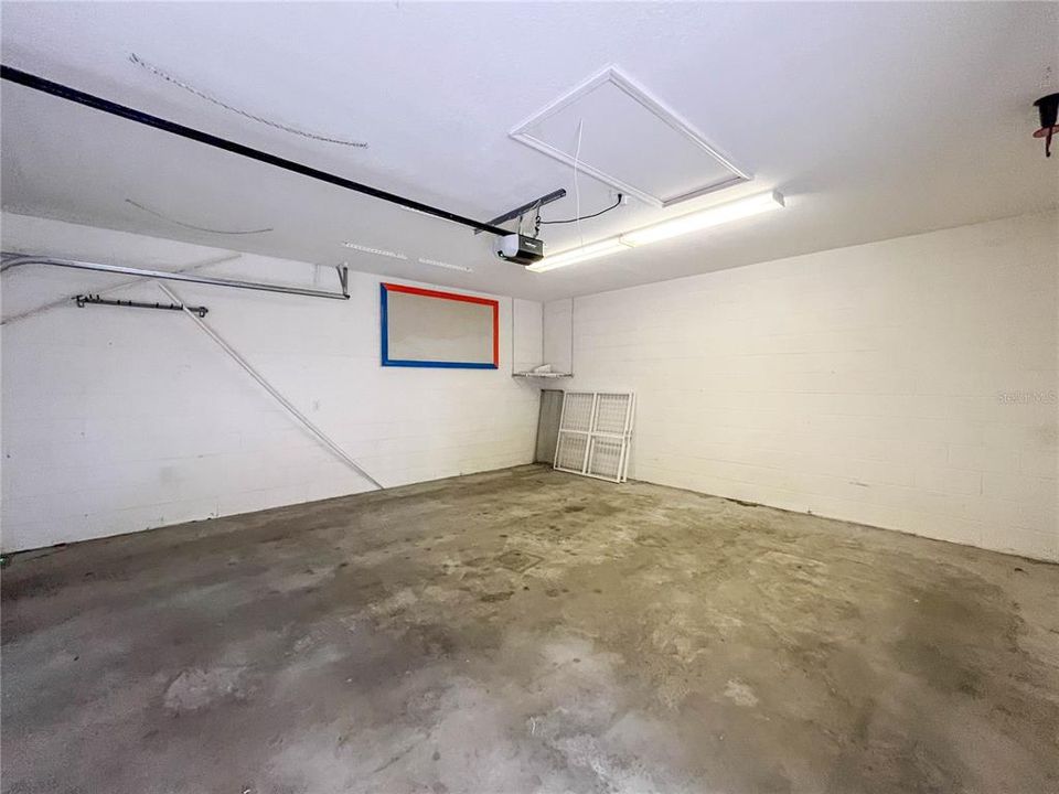 For Rent: $2,999 (3 beds, 2 baths, 2125 Square Feet)