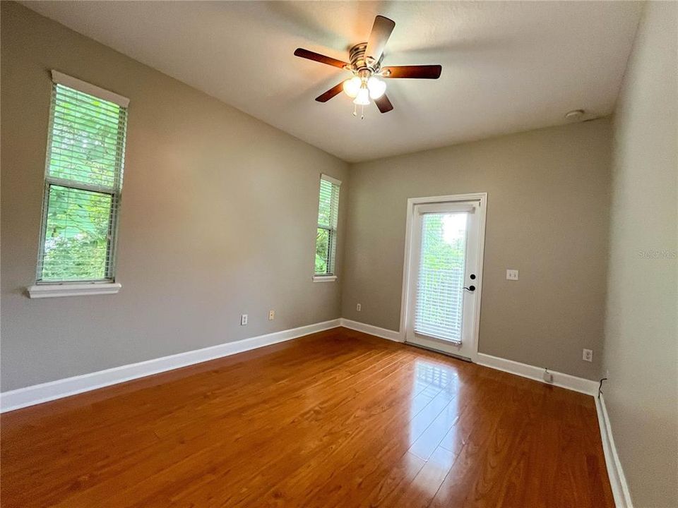 For Rent: $2,999 (3 beds, 2 baths, 2125 Square Feet)