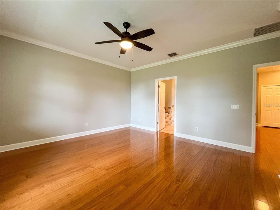 For Rent: $2,999 (3 beds, 2 baths, 2125 Square Feet)