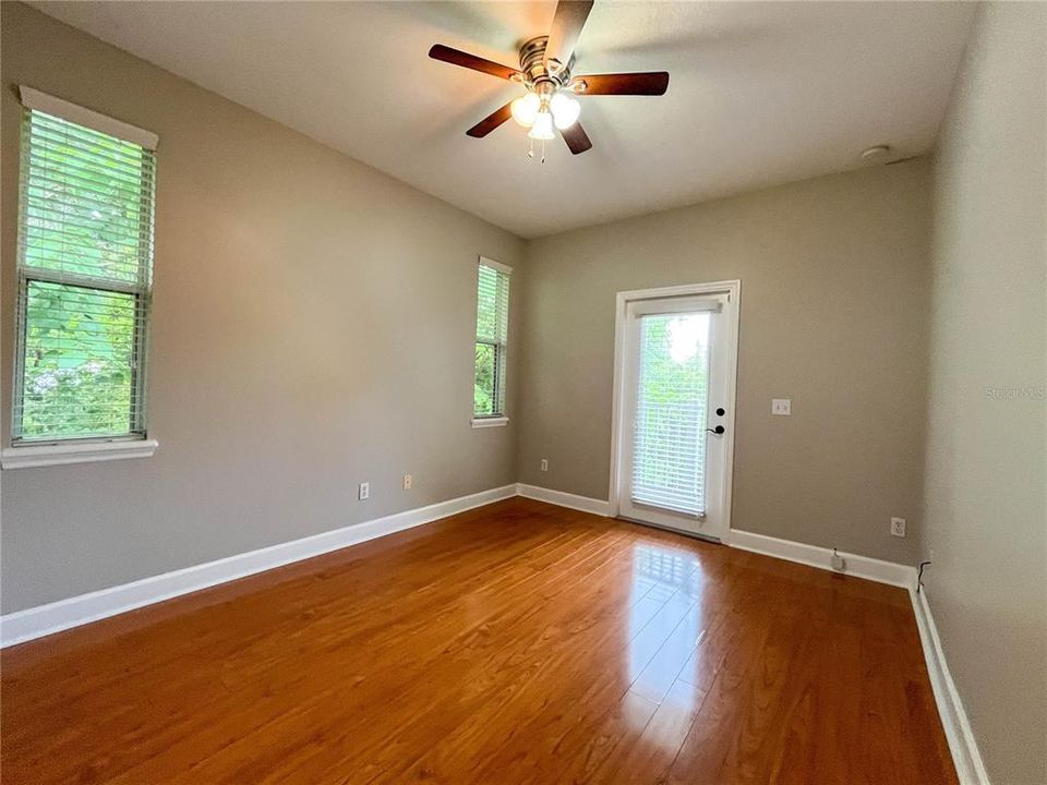 For Rent: $2,999 (3 beds, 2 baths, 2125 Square Feet)