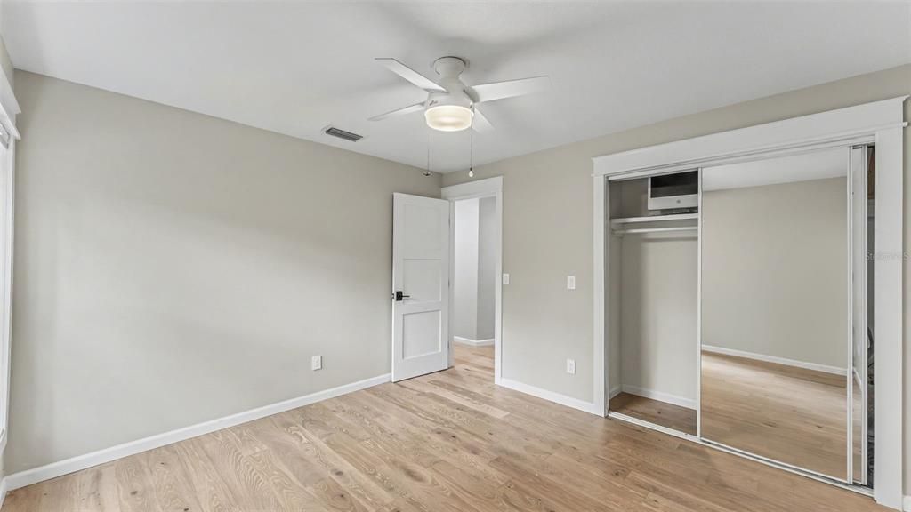 Activo con contrato: $540,000 (4 camas, 2 baños, 2368 Pies cuadrados)