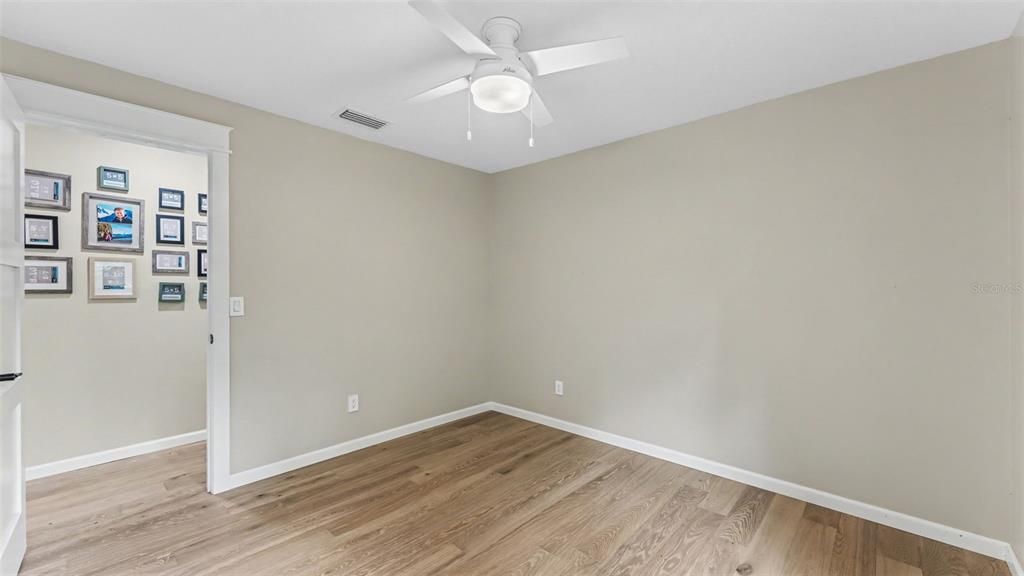 Activo con contrato: $540,000 (4 camas, 2 baños, 2368 Pies cuadrados)