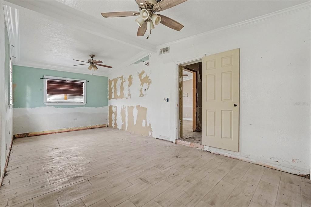 На продажу: $249,950 (3 спален, 2 ванн, 1248 Квадратных фут)