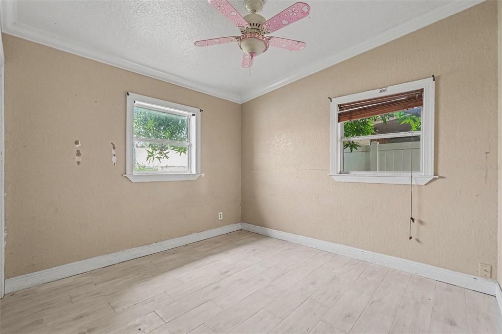 На продажу: $249,950 (3 спален, 2 ванн, 1248 Квадратных фут)
