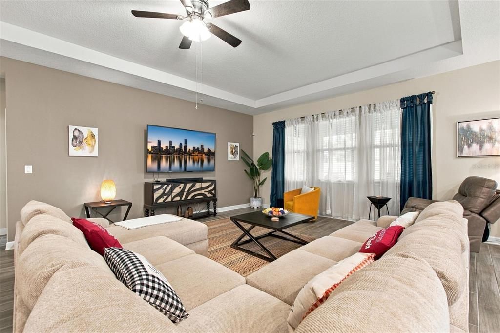 For Sale: $560,000 (3 beds, 2 baths, 2429 Square Feet)