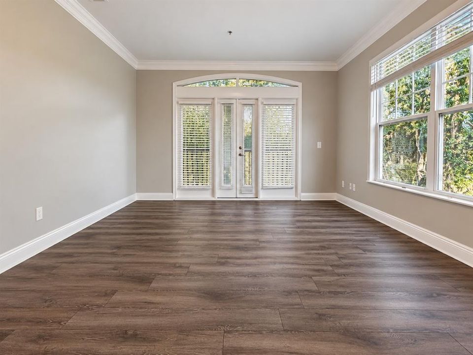В аренду: $1,895 (2 спален, 2 ванн, 1044 Квадратных фут)