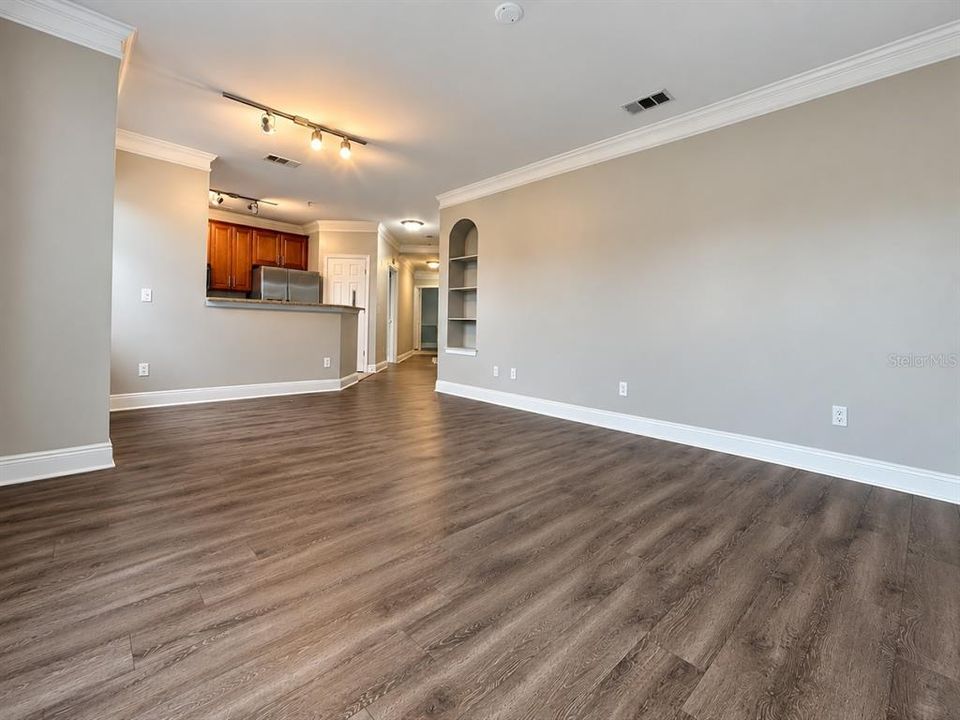 В аренду: $1,895 (2 спален, 2 ванн, 1044 Квадратных фут)