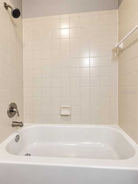 В аренду: $1,895 (2 спален, 2 ванн, 1044 Квадратных фут)