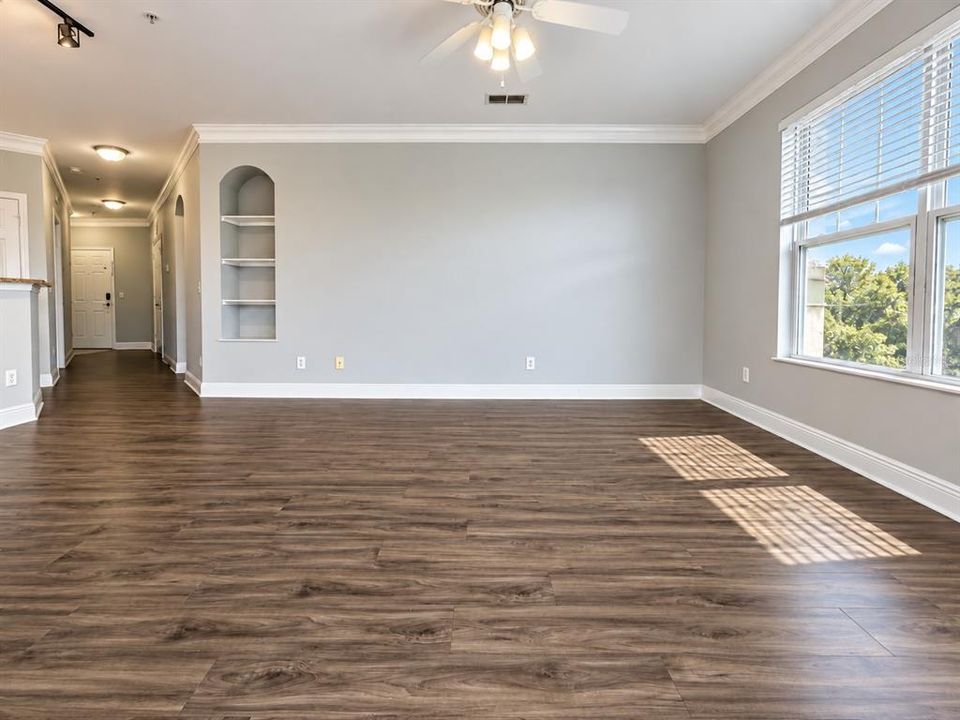 В аренду: $1,895 (2 спален, 2 ванн, 1044 Квадратных фут)