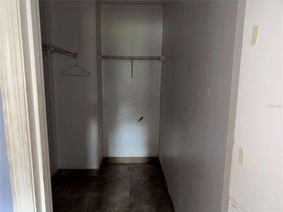 На продажу: $350,000 (4 спален, 3 ванн, 1786 Квадратных фут)