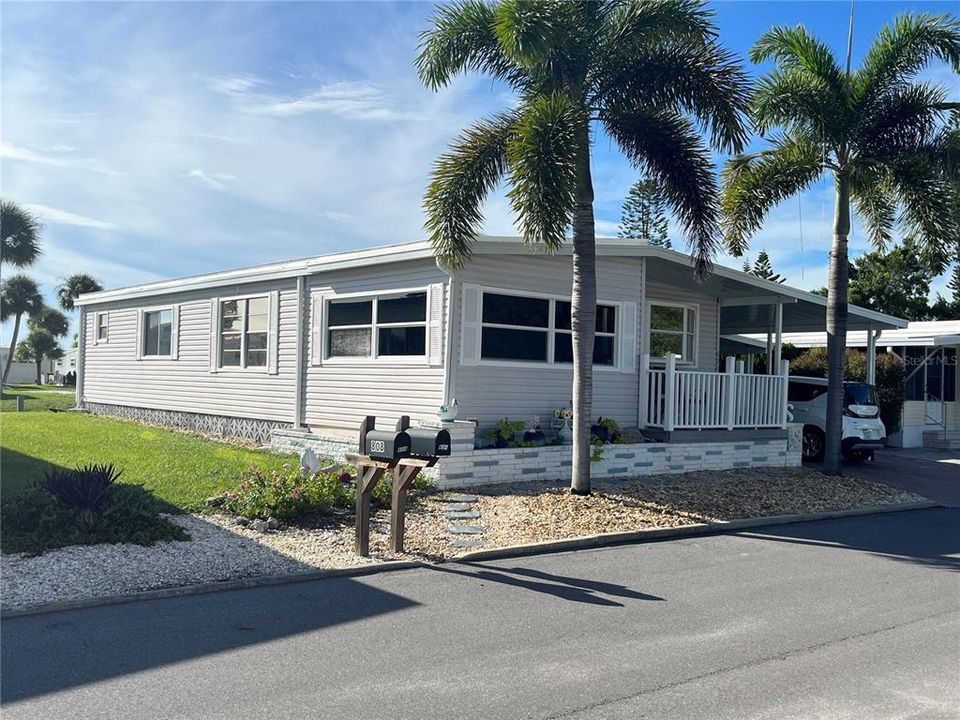En Venta: $136,900 (2 camas, 2 baños, 1032 Pies cuadrados)