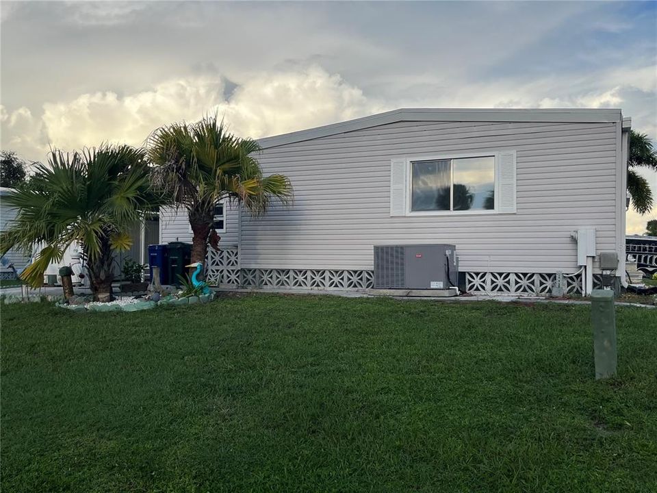 En Venta: $136,900 (2 camas, 2 baños, 1032 Pies cuadrados)