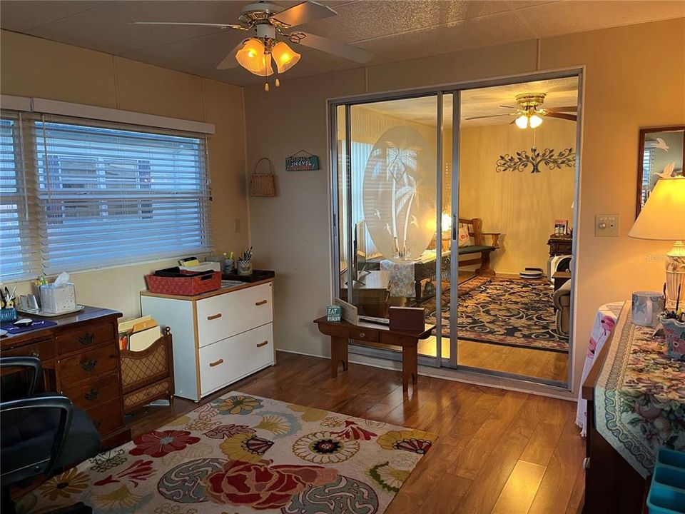 En Venta: $136,900 (2 camas, 2 baños, 1032 Pies cuadrados)
