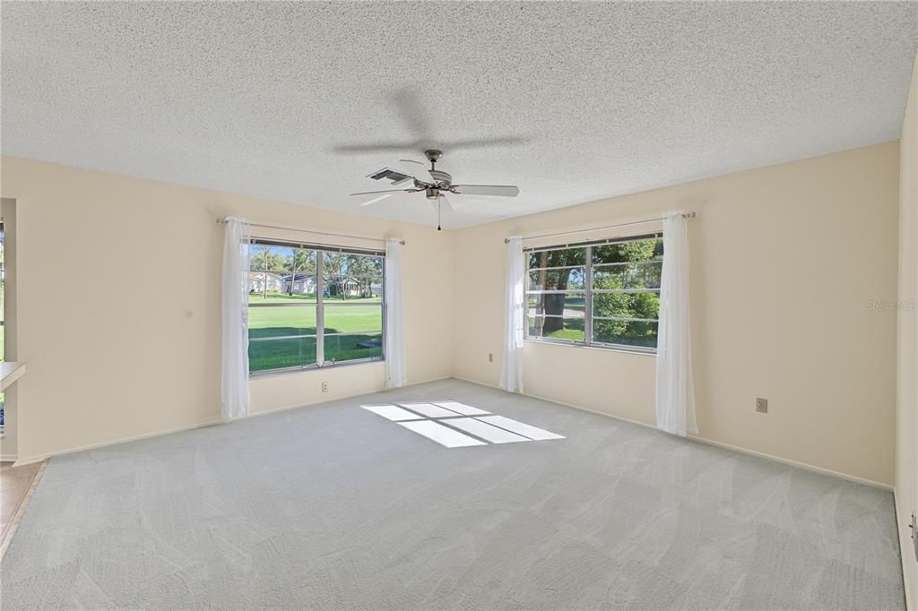 En Venta: $349,000 (3 camas, 2 baños, 2136 Pies cuadrados)