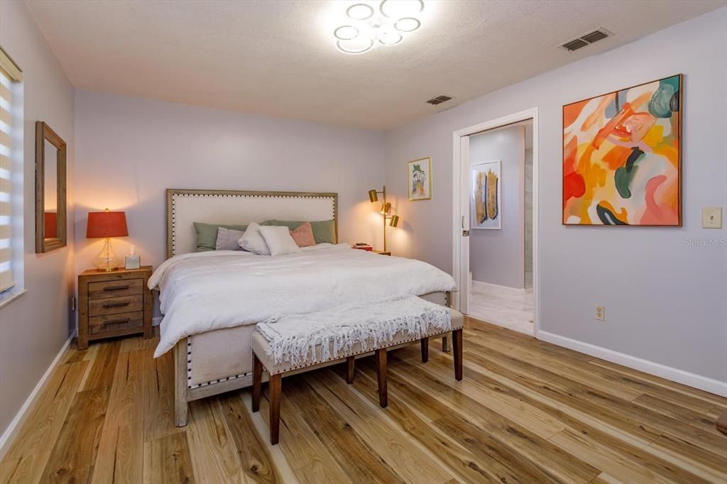 For Sale: $575,000 (3 beds, 2 baths, 2031 Square Feet)