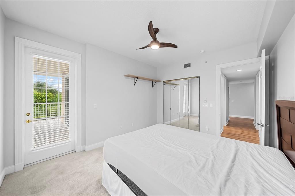For Sale: $915,000 (3 beds, 3 baths, 1952 Square Feet)
