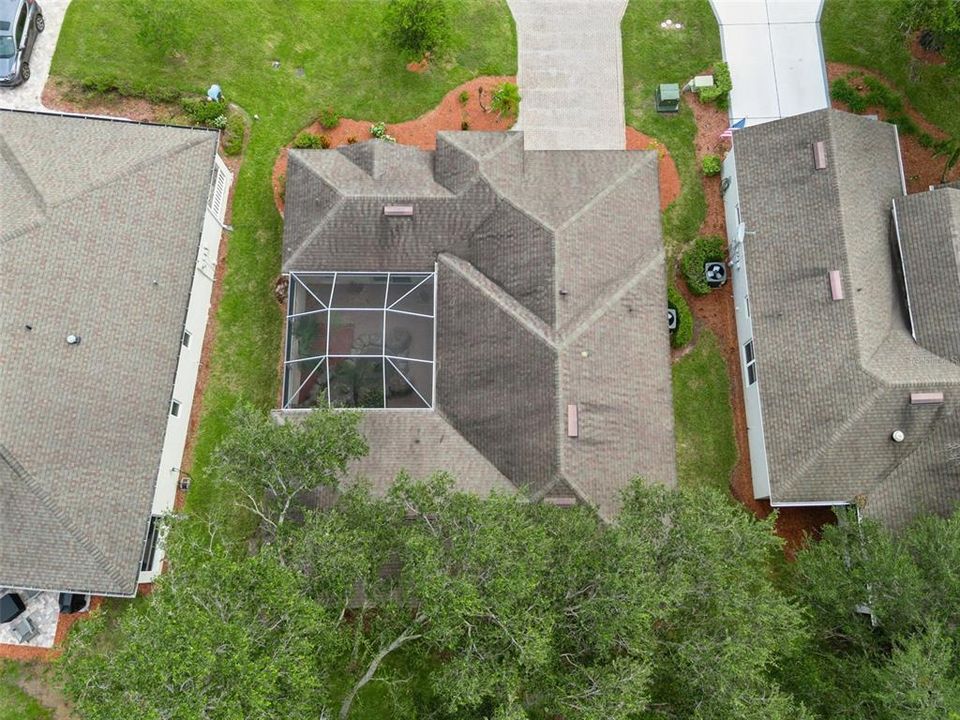 For Sale: $319,900 (2 beds, 2 baths, 1722 Square Feet)