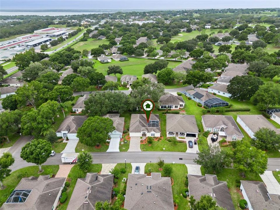 For Sale: $319,900 (2 beds, 2 baths, 1722 Square Feet)
