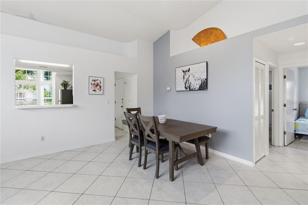 En Venta: $385,000 (3 camas, 2 baños, 1553 Pies cuadrados)