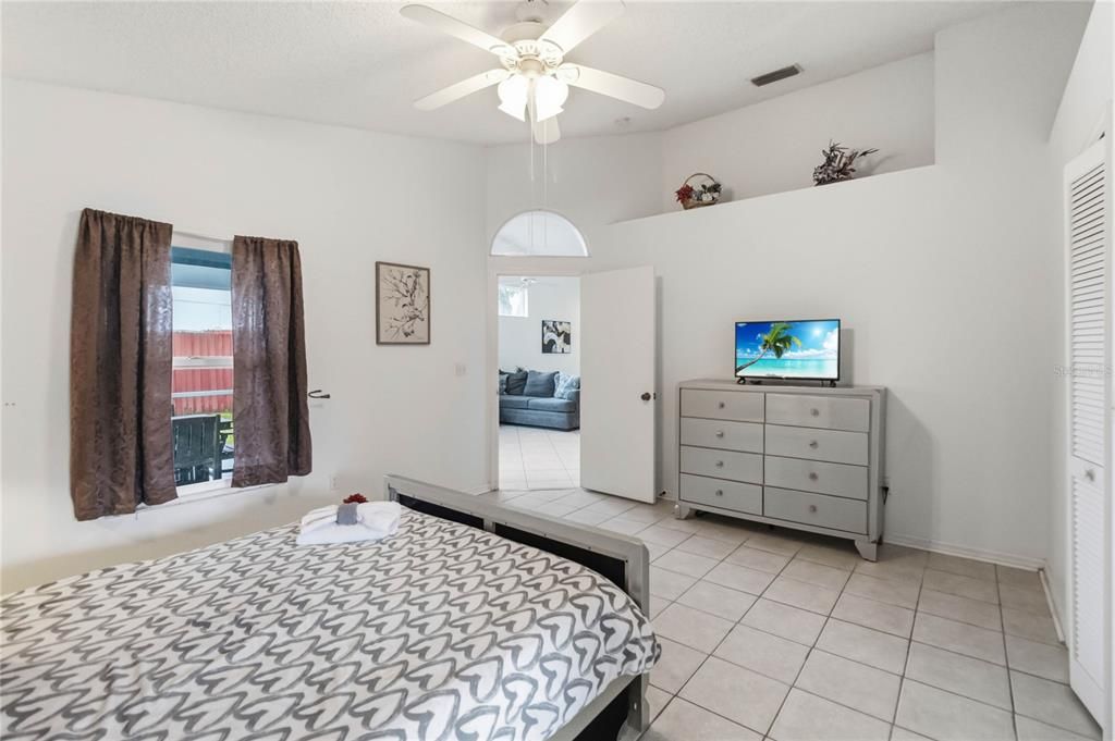 En Venta: $385,000 (3 camas, 2 baños, 1553 Pies cuadrados)