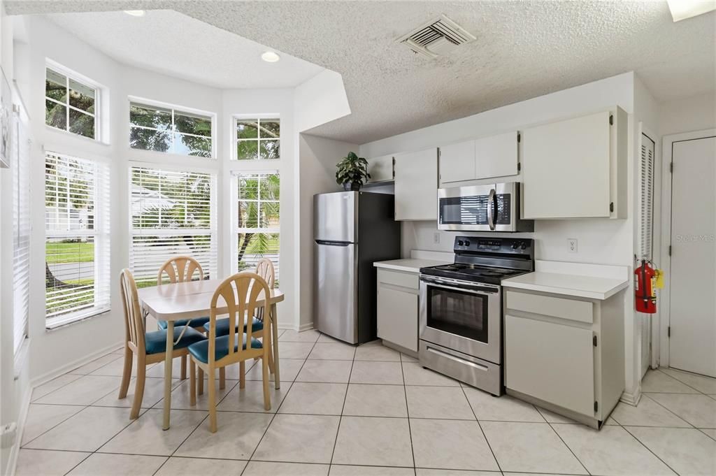 En Venta: $385,000 (3 camas, 2 baños, 1553 Pies cuadrados)